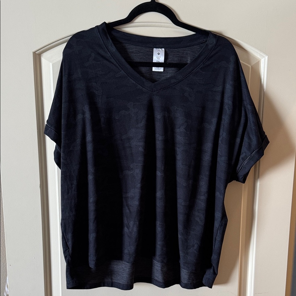 Women's camouflage Black Gray V-Neck Short Sleeve Tee - Subtle Camo Texture XXL